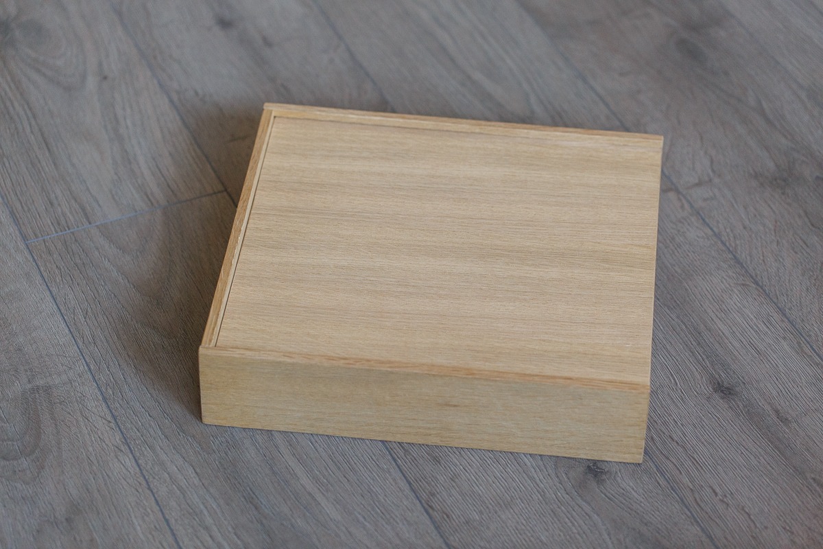 SkyBook Studio Standard Wood Box UV Graviranje