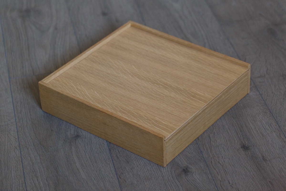 SkyBook Studio Standard Wood Box Graviranje