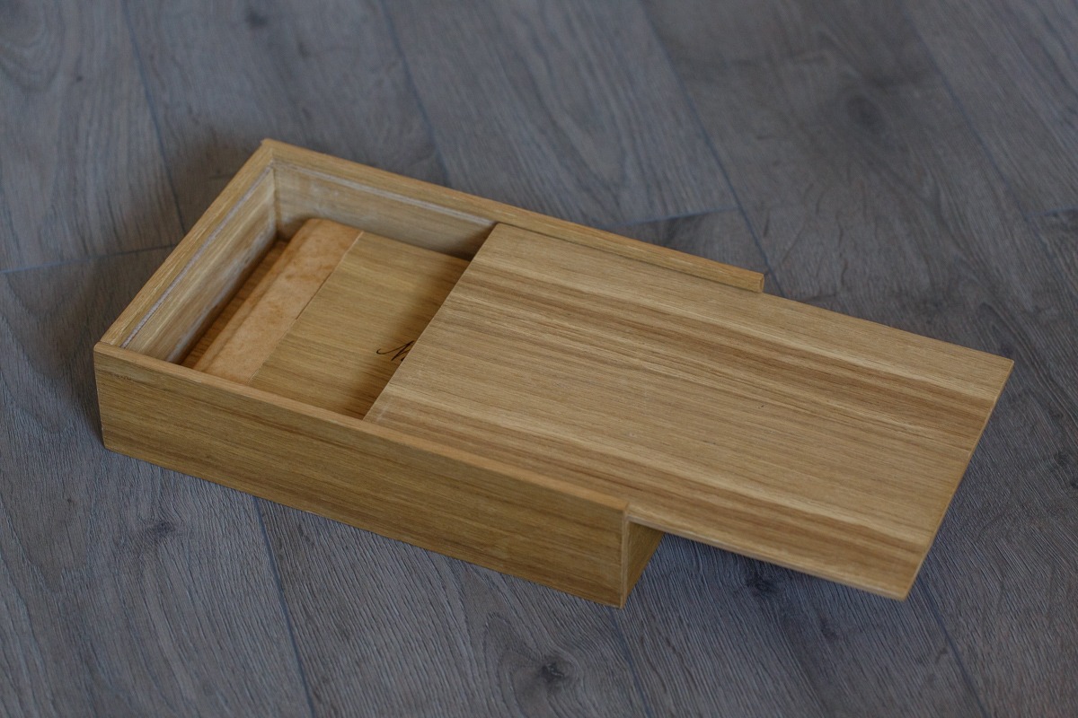 SkyBook Studio Standard Wood Box Graviranje UV Print