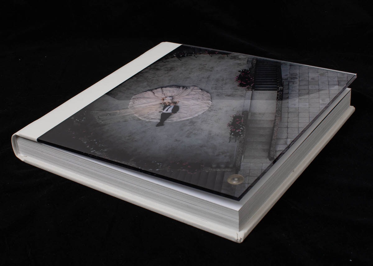 SkyBook Studio Lusso Collection